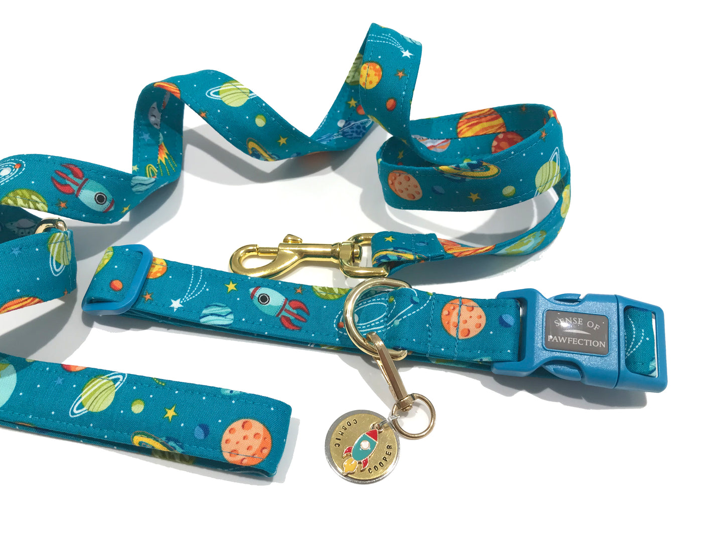 Cosmic Cooper dog collar and lead