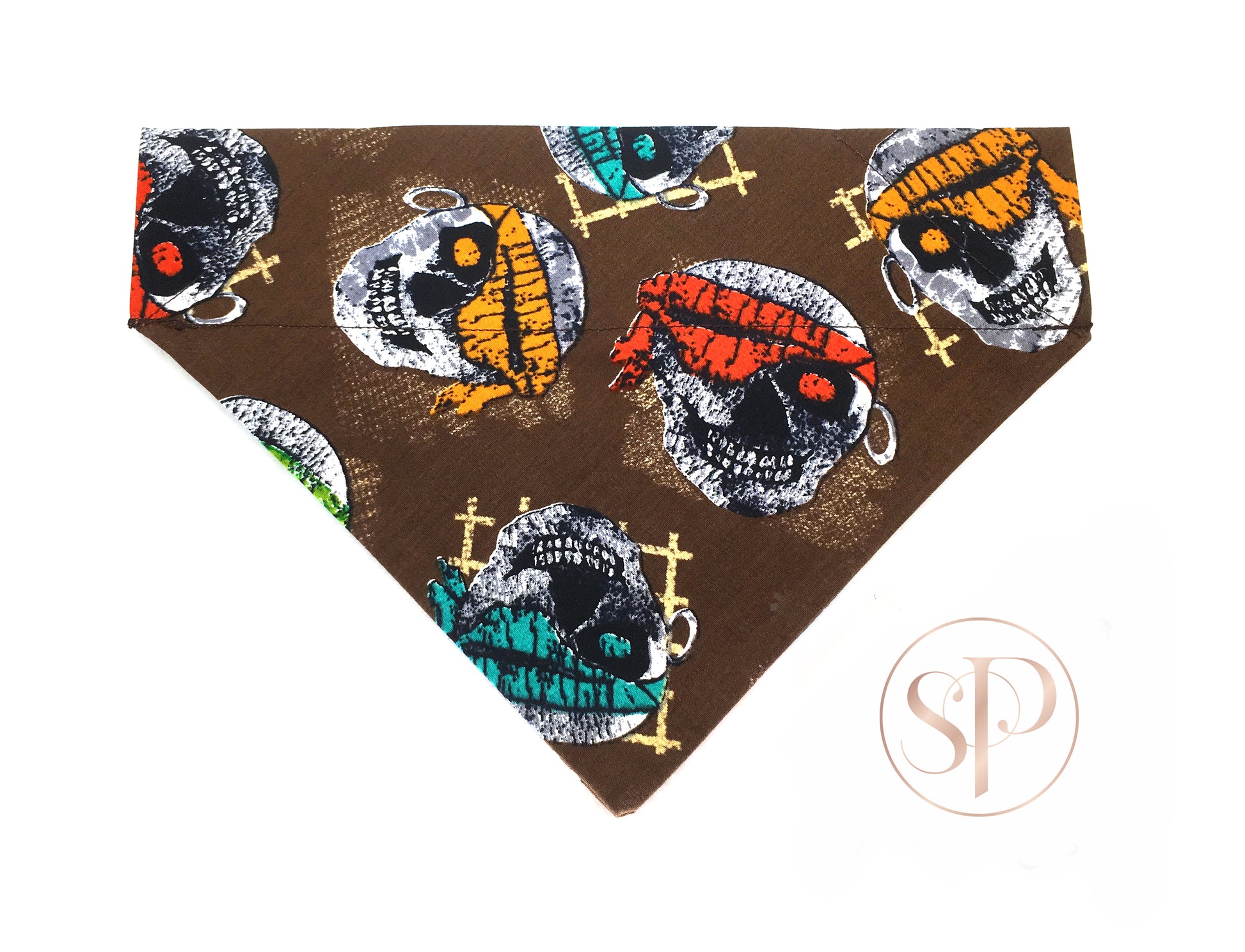 Spooky Halloween slide-on bandana with pirate skull design.